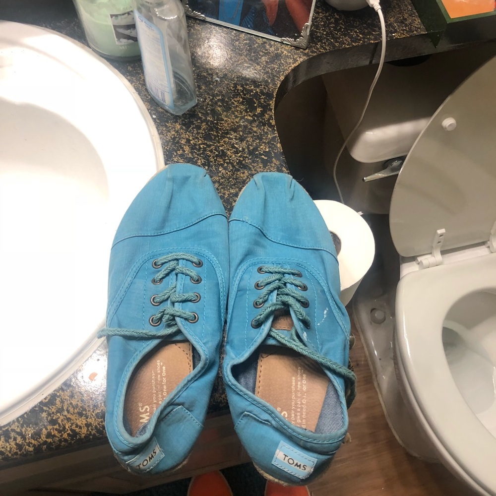 Blue Tom’s!